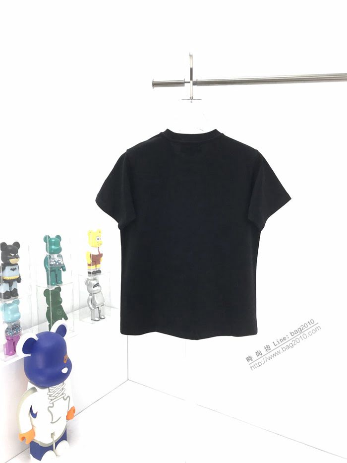 Gucci男裝 古奇2020秋冬新款小黑貓刺繡貼布logo短袖Tee  ydi3481